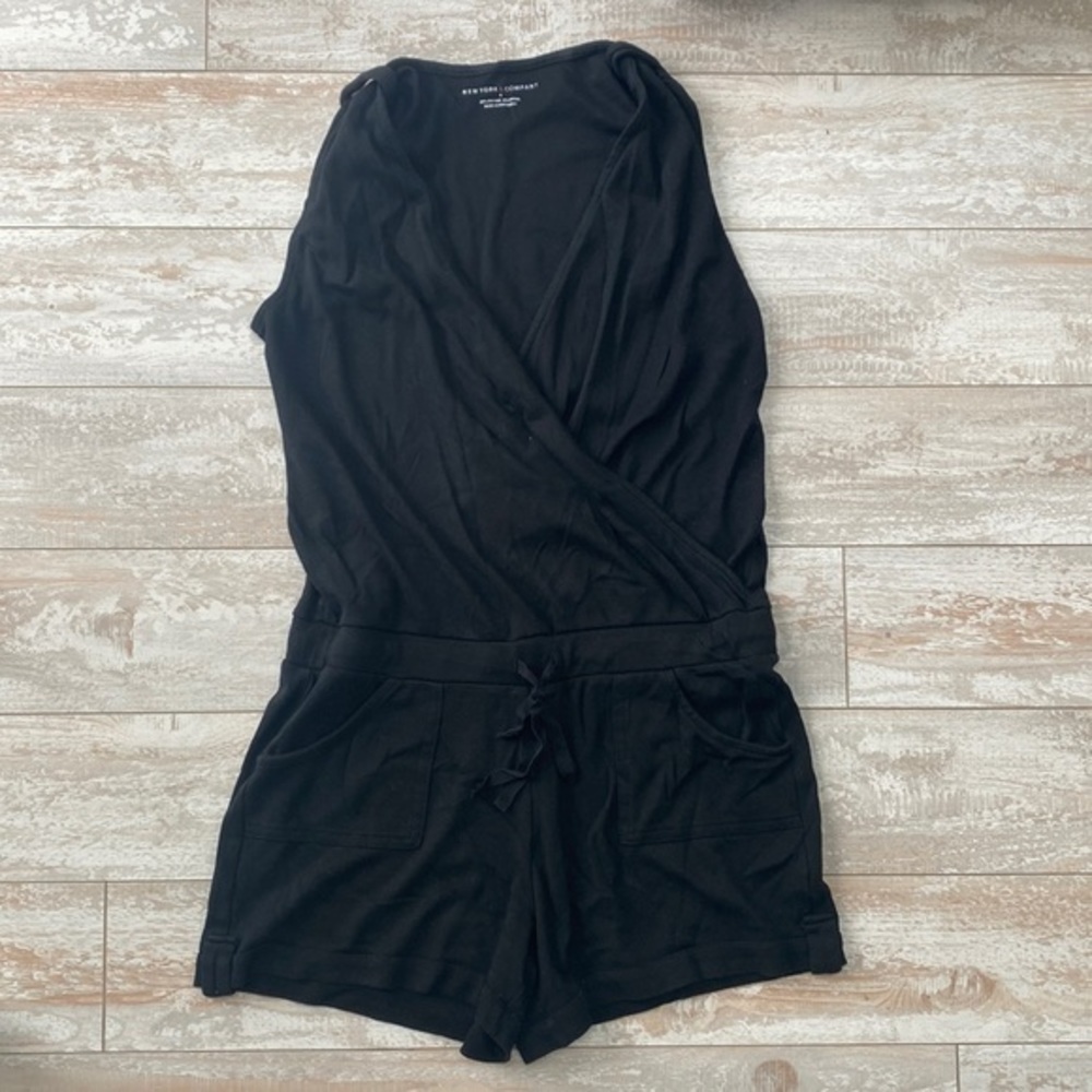 New‎ york and company black romper
